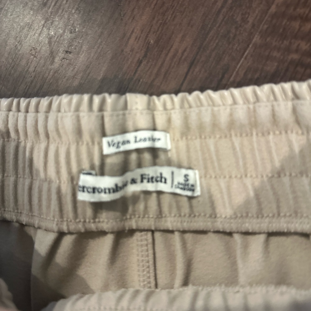 Abercrombie women’s vegan shorts